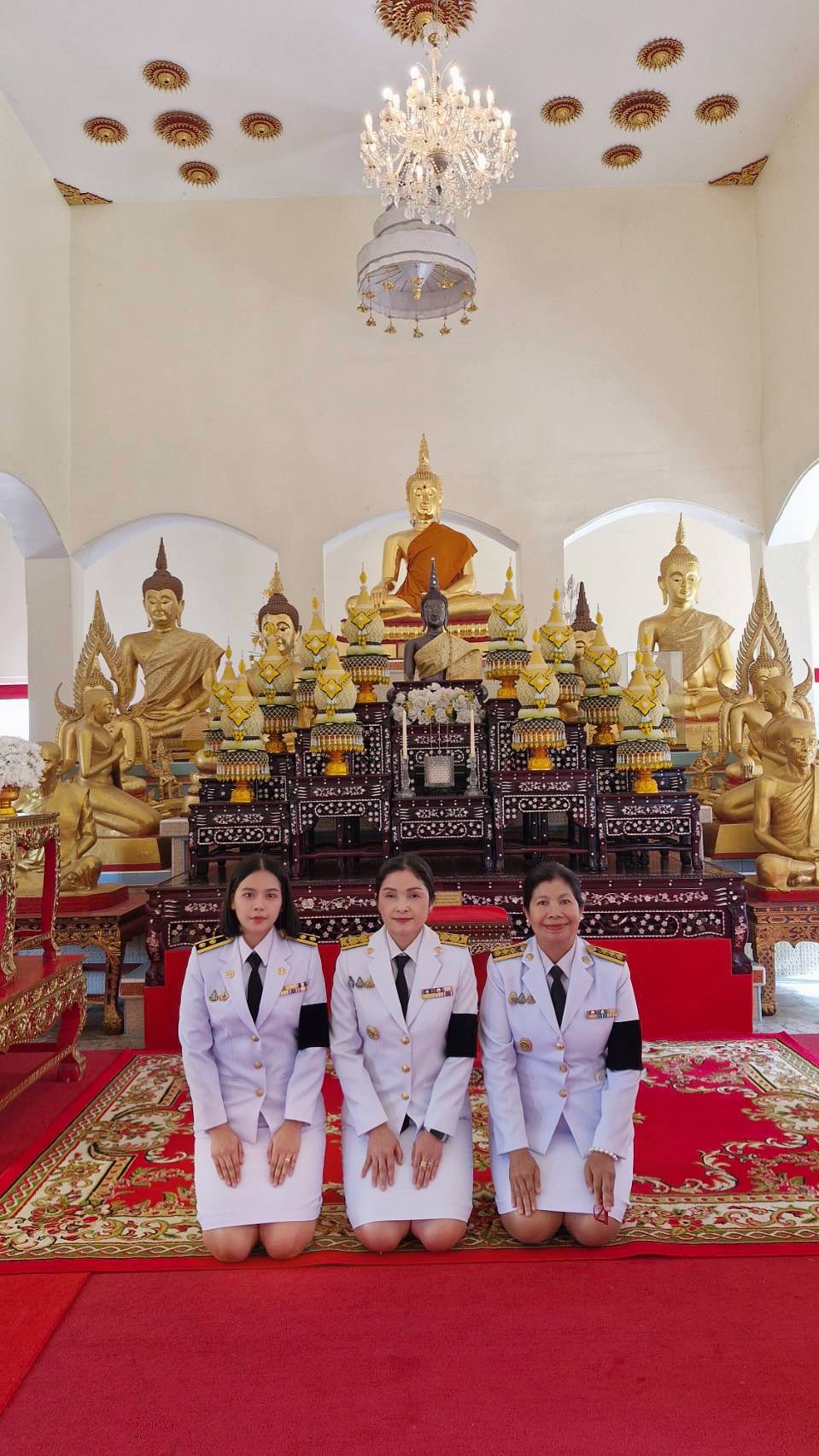 title - ส.ป.ก.ยโสธร ร่วมพิธีบำเพ็ญกุศล เพื่ออุทิศถวายพระราชกุศล แด่สมเด็จพระนางเจ้าสิริกิติ์ พระบรมราชินีนาถ พระบรมราชชนนีพันปีหลวง  เมื่อเสด็จสวรรคต ครบปัญญาสมวาร (ครบ 50 วัน)